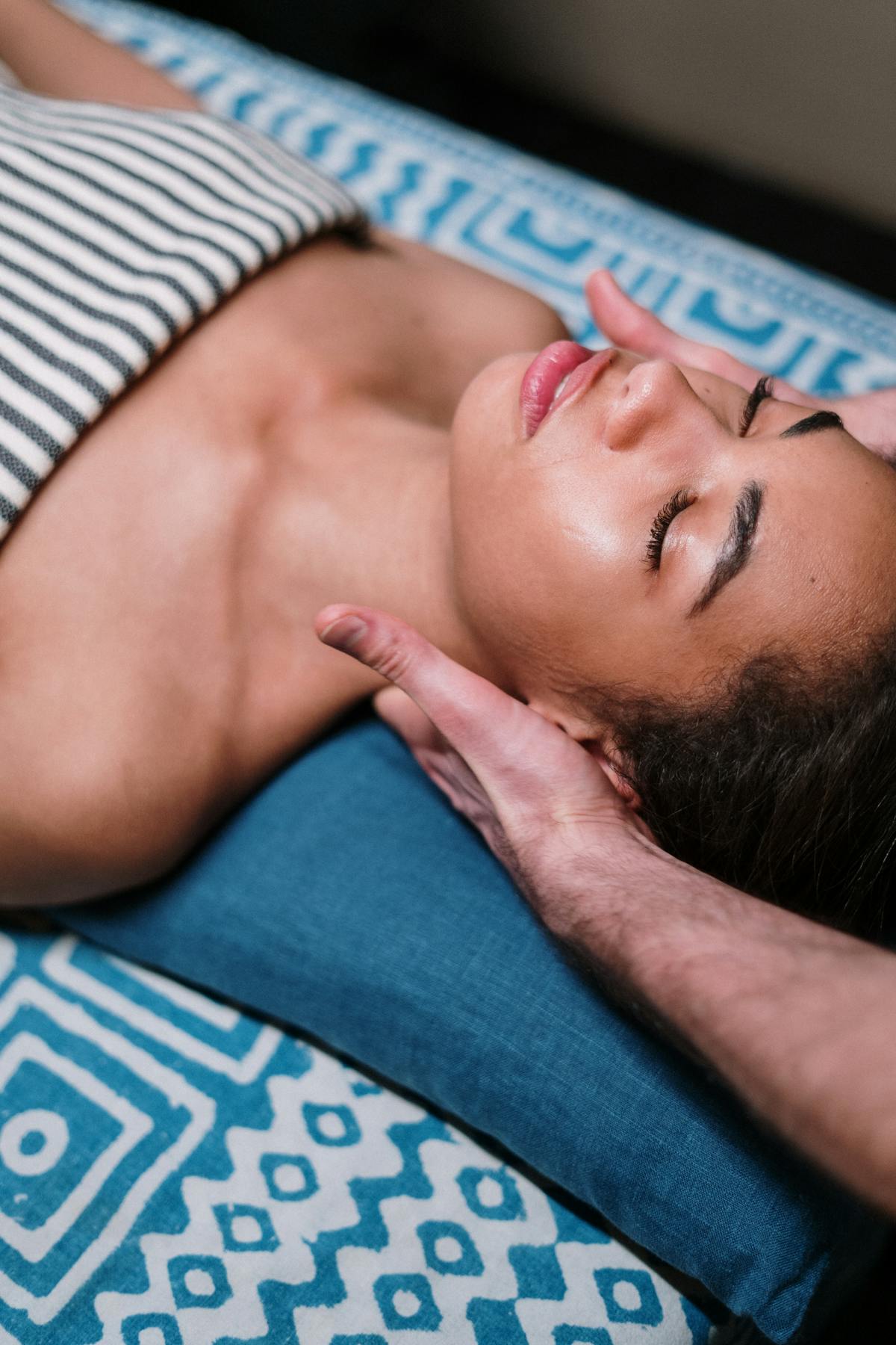 Relaxing facial treatment and skin care service.